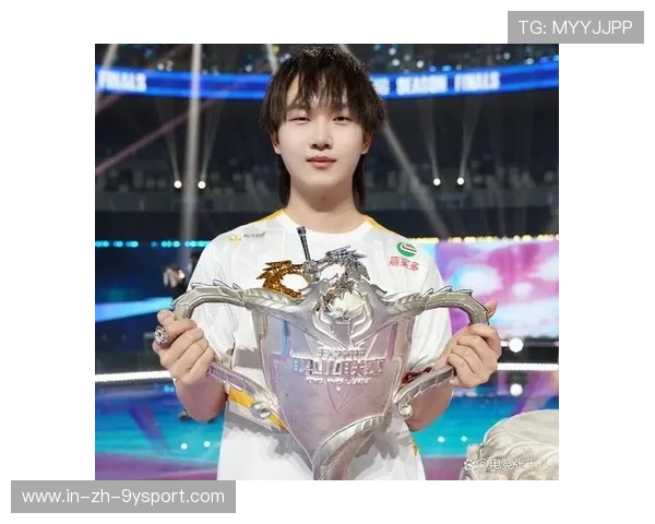 Fly回归狼队，英冠市场迎大牌流动